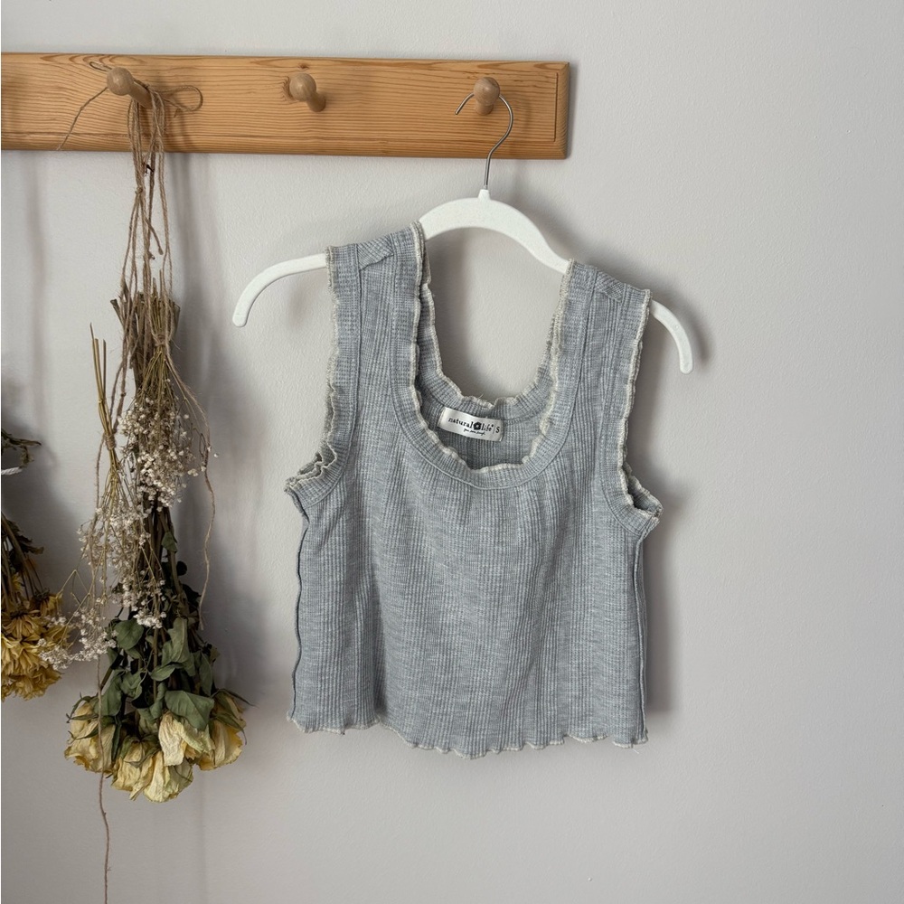 NATURAL LIFE Ruffle Tank - Heather Grey